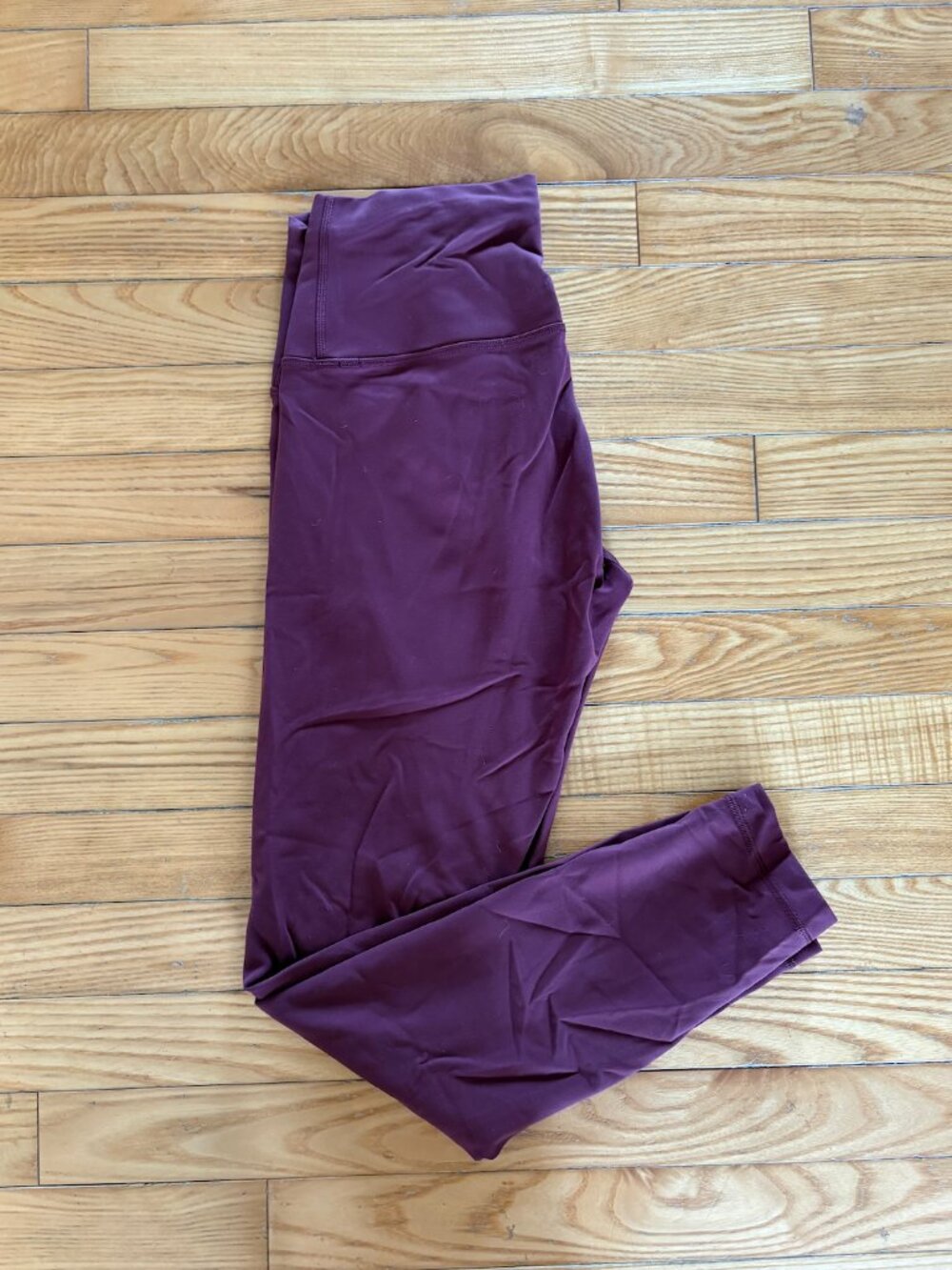 Lululemon Wunder Train High-Rise Tight 25" Red Merlot - Size 8